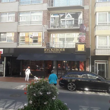 아파트 Residentie Estelle *